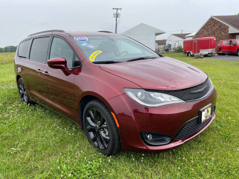 Used 2020 Chrysler Pacifica Touring L Plus with VIN 2C4RC1EG8LR149115 for sale in Daleville, IN