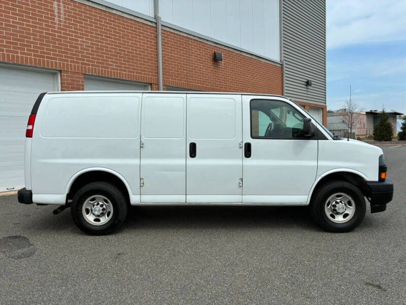 2019 Chevrolet Express 2500