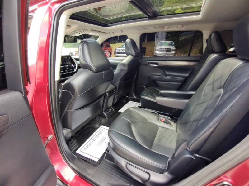 2021 Toyota Highlander Platinum