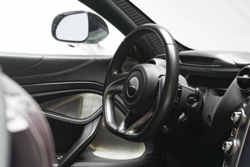 2018 McLaren 720S Luxury