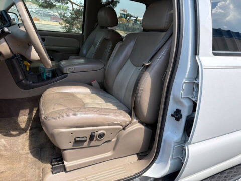 2003 GMC Yukon XL Denali