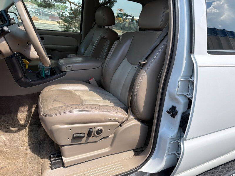 2003 GMC Yukon XL Denali