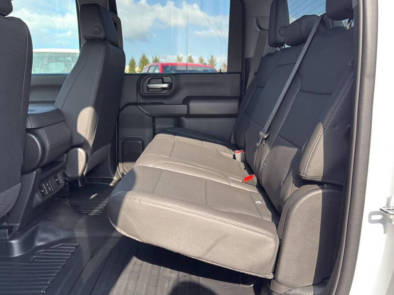 2026 Chevrolet Silverado 3500HD CC Work Truck