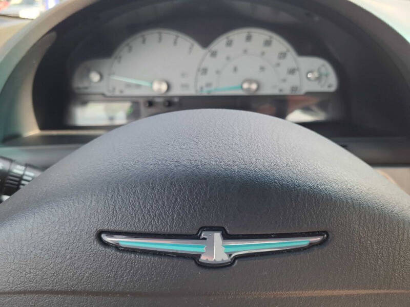 2002 Ford Thunderbird Deluxe