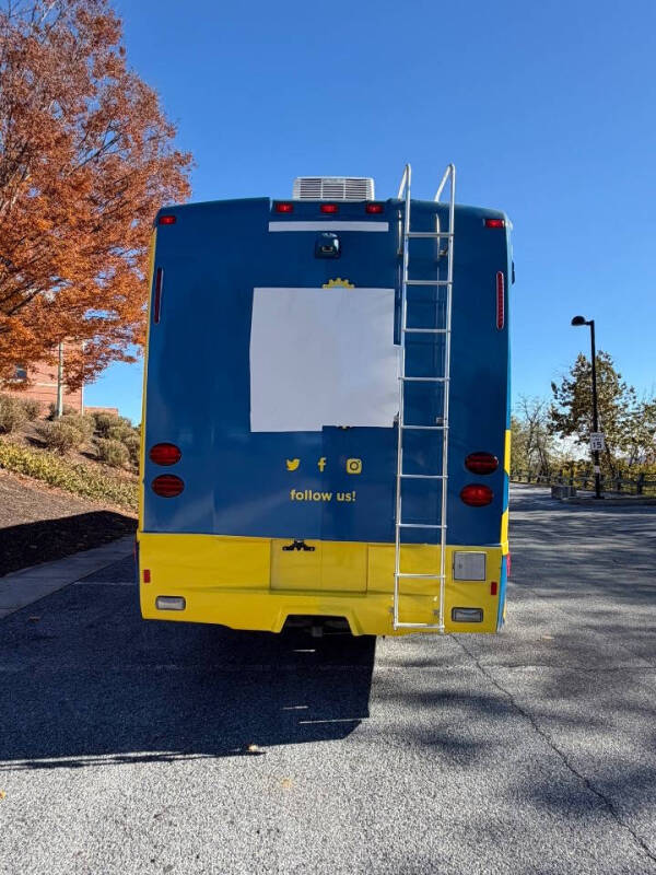 2010 Freightliner Mobile Classroom