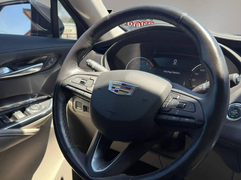2019 Cadillac XT4 Luxury