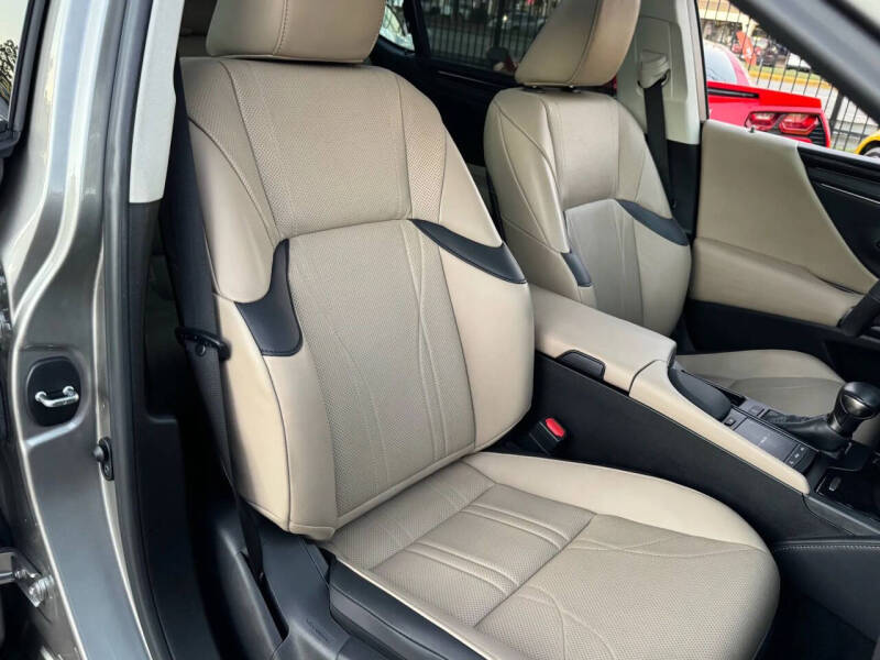 2021 Lexus ES 350 Ultra Luxury