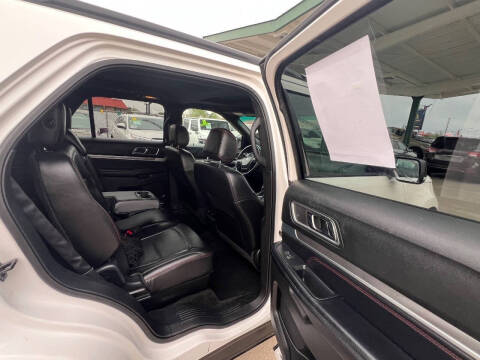 2017 Ford Explorer Sport