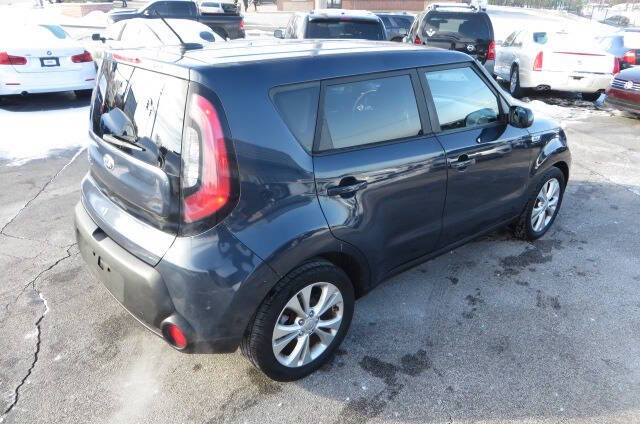2015 Kia Soul +