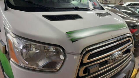 2017 Ford T250