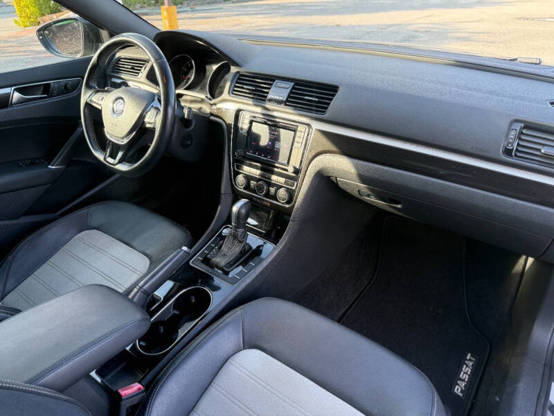 2018 Volkswagen Passat V6 GT