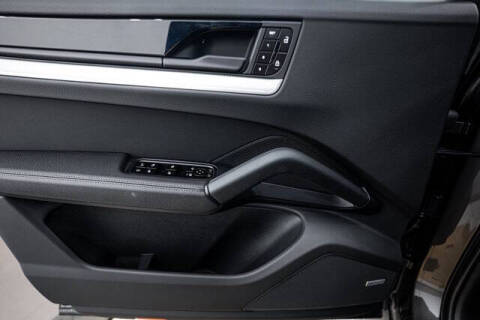 2025 Porsche Cayenne E-Hybrid