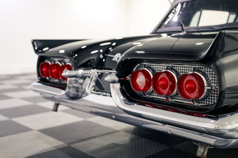 1960 Ford Thunderbird