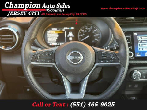 2023 Nissan Kicks SV