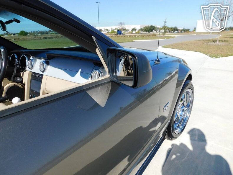 2005 Ford Mustang