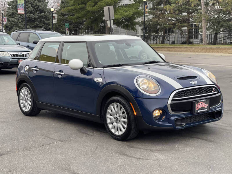 2016 MINI Cooper S's photo