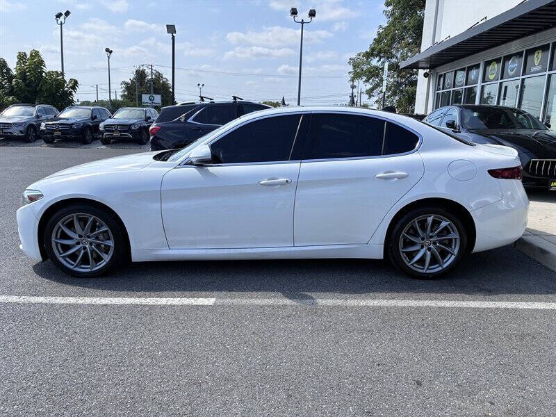 2019 Alfa Romeo Giulia Sport