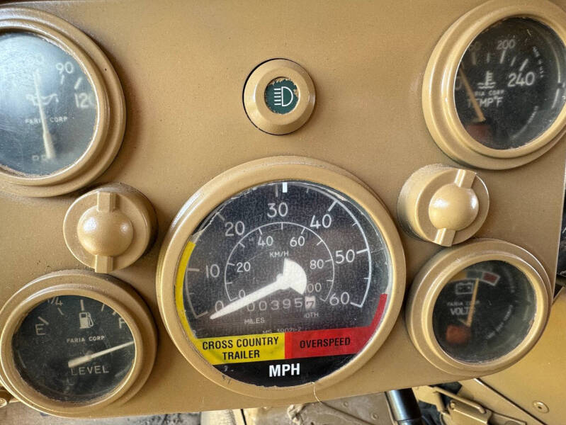 2002 AM General HMMWV