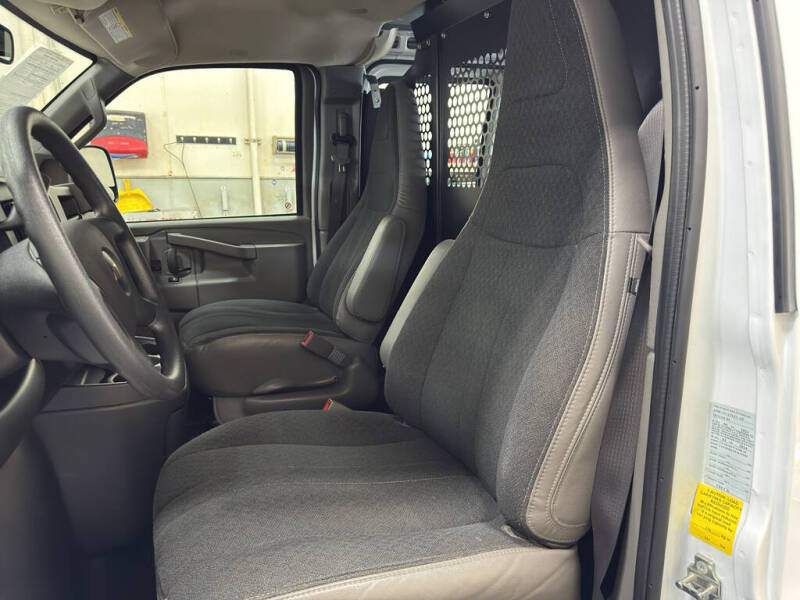 2024 Chevrolet Express 2500