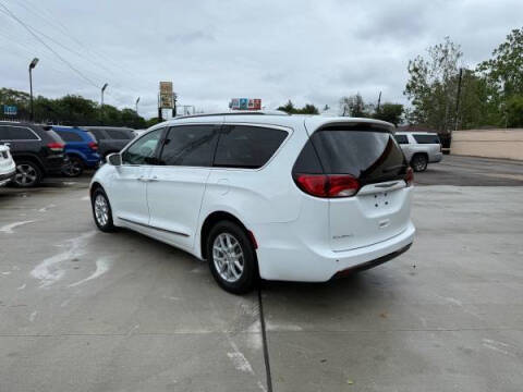 2020 Chrysler Pacifica Touring L