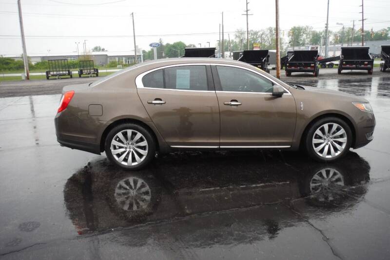2015 Lincoln MKS for sale at Bryan Auto Depot in Bryan OH