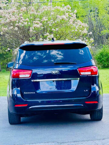 2018 Kia Sedona LX