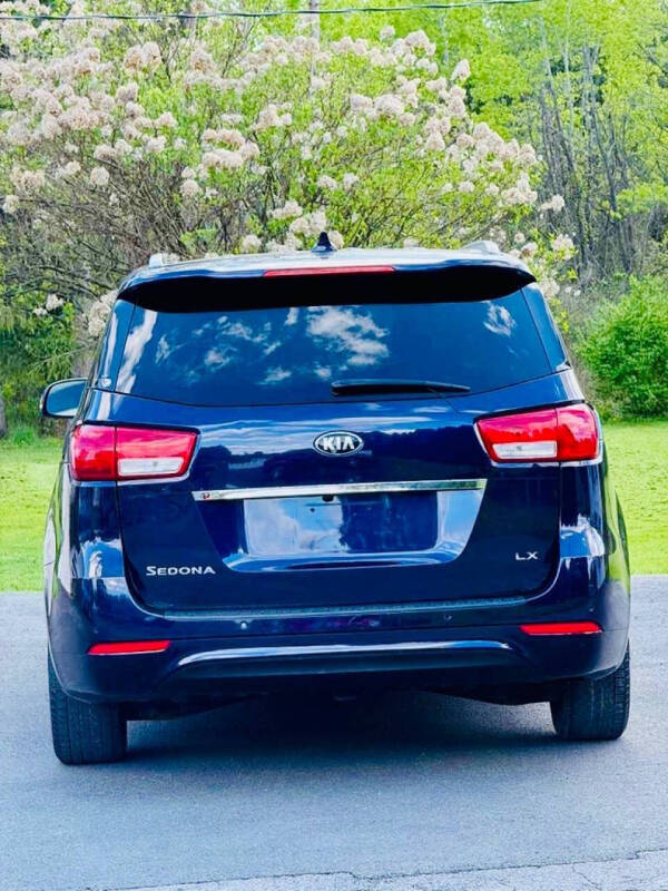 2018 Kia Sedona LX