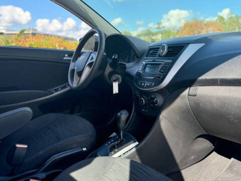 2017 Hyundai Accent SE