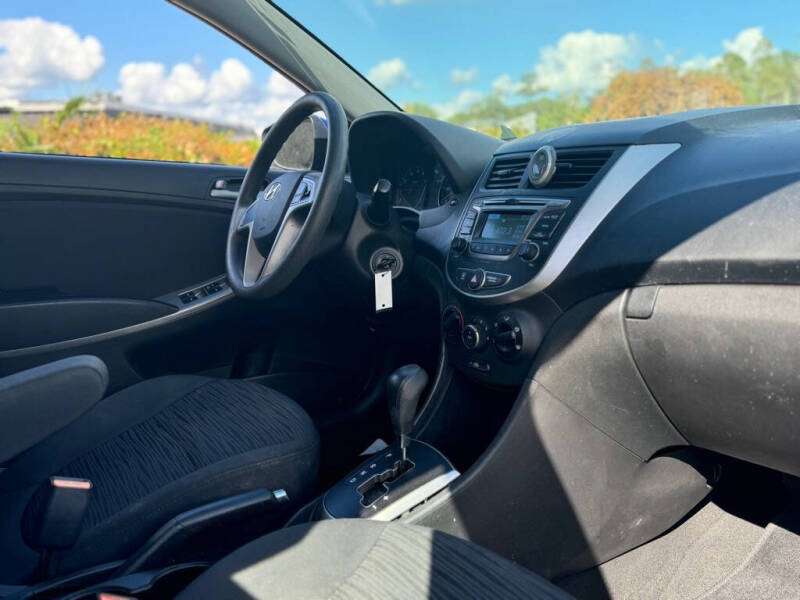 2017 Hyundai Accent SE