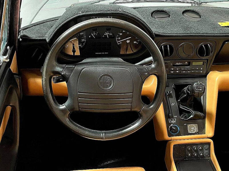 1991 Alfa Romeo Spider Veloce