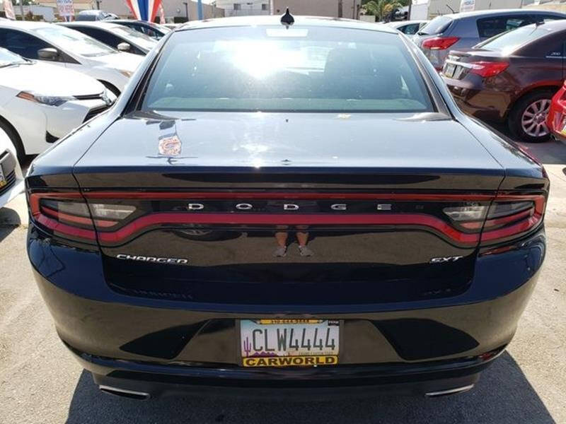 2017 Dodge Charger SXT