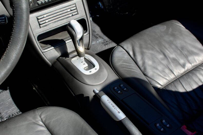 2003 Porsche 911
