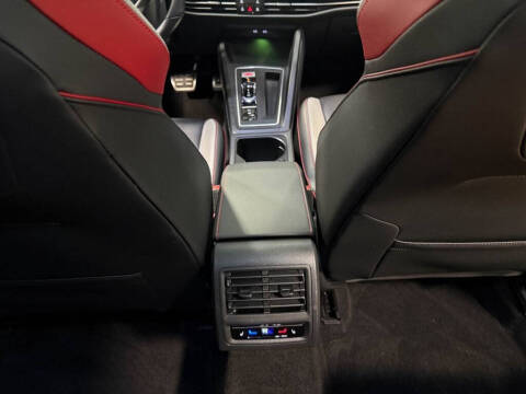 2022 Volkswagen Golf GTI Autobahn