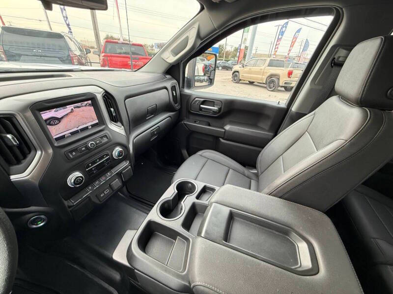 2024 GMC Sierra 2500HD Pro