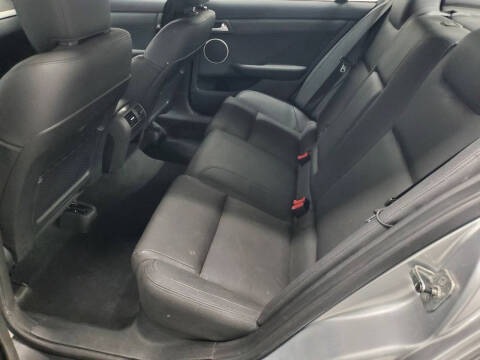 2009 Pontiac G8 Base w/Bluetooth