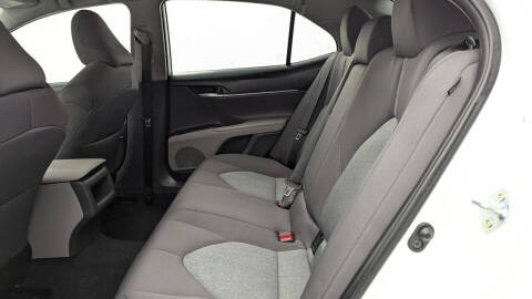 2024 Toyota Camry Hybrid LE