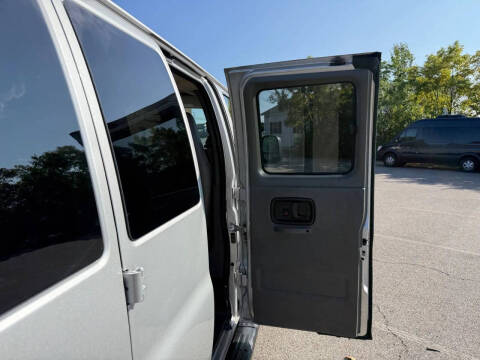 2015 GMC Savana LT 3500