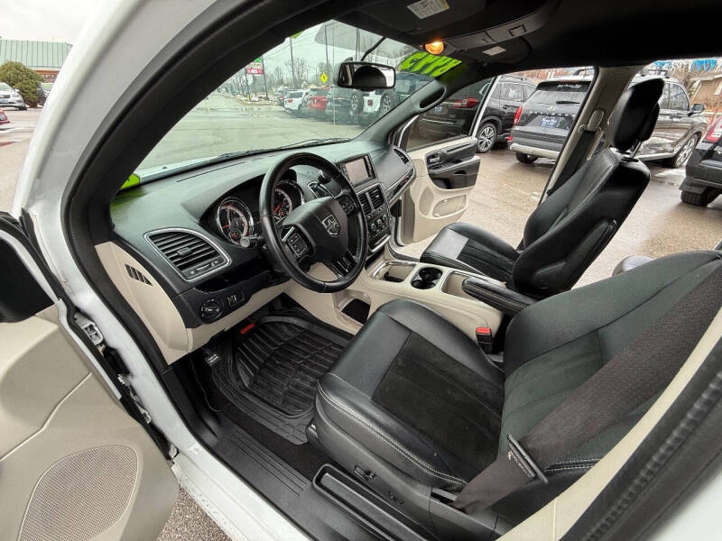 2017 Dodge Grand Caravan SXT