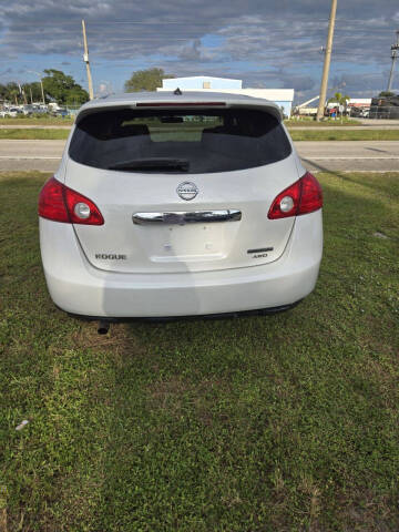 2013 Nissan Rogue SV w/SL Package