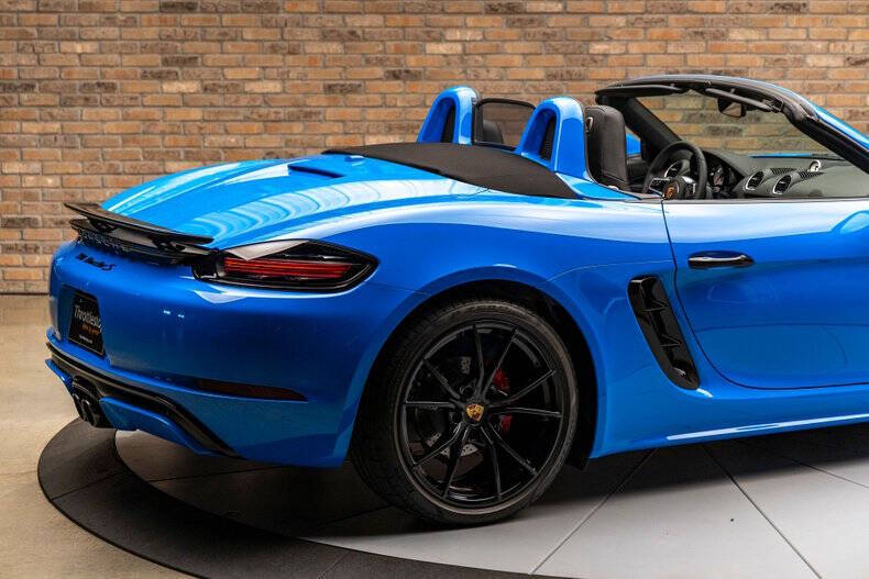 2024 Porsche 718 Boxster S
