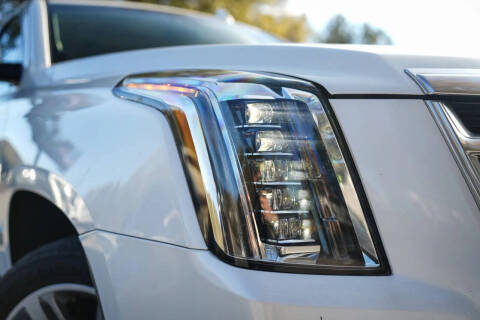 2018 Cadillac Escalade Luxury