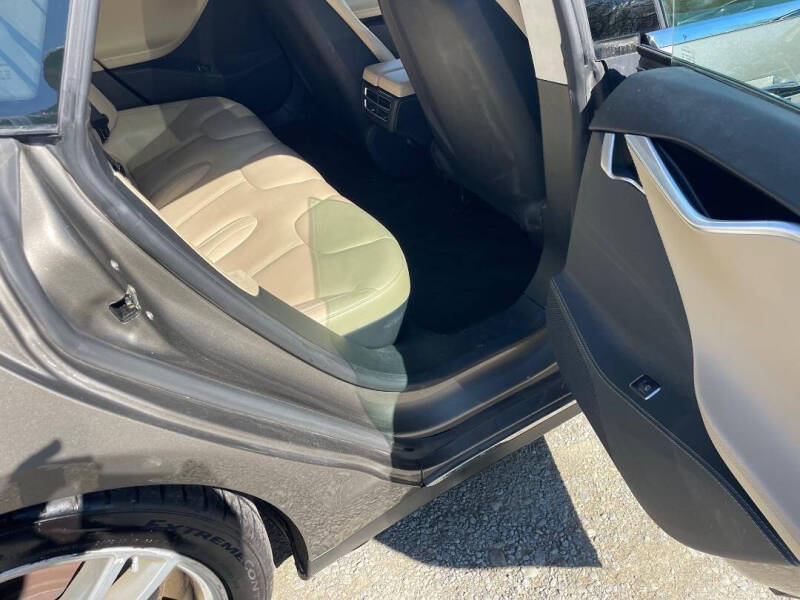 2015 Tesla Model S P85D