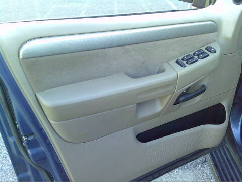 2003 Ford Explorer XLT