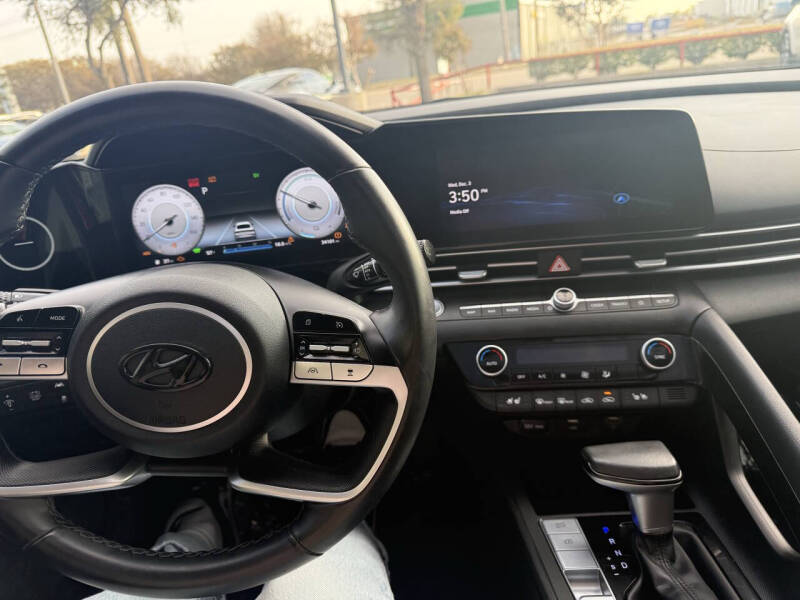 2022 Hyundai Elantra Hybrid Limited