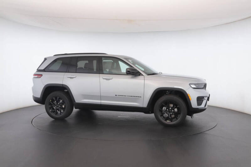 2025 Jeep Grand Cherokee Altitude X