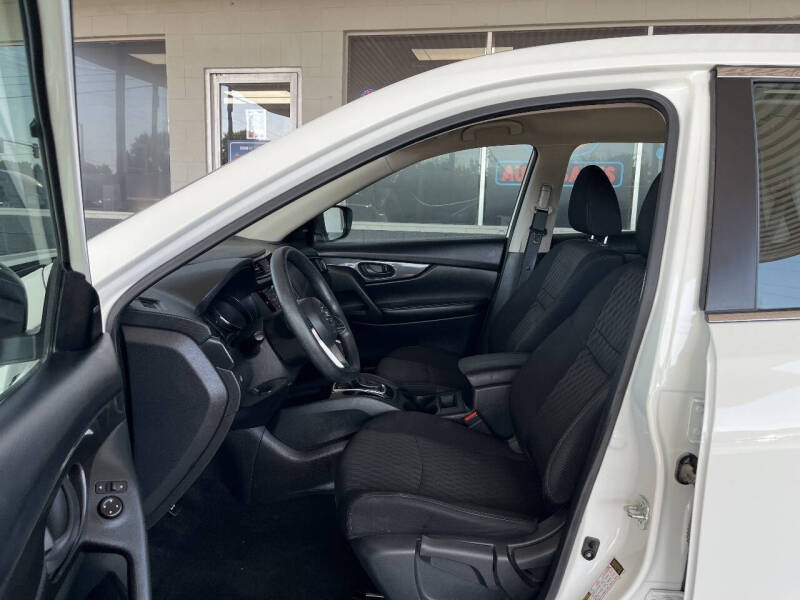 2020 Nissan Rogue S