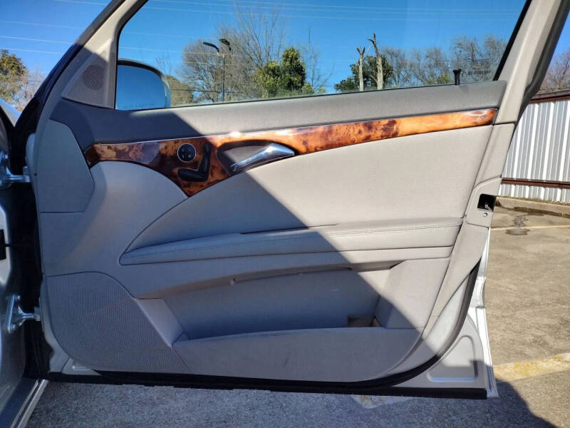2005 Mercedes-Benz E-Class E 320