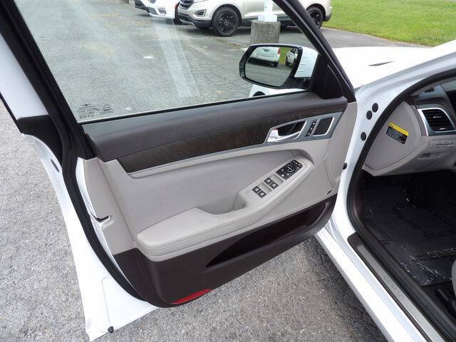 2017 Genesis G80
