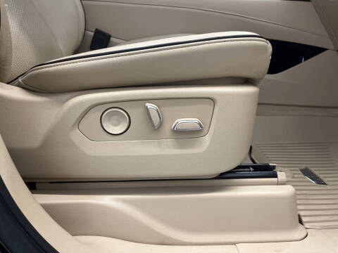 2022 Cadillac Escalade ESV Premium Luxury