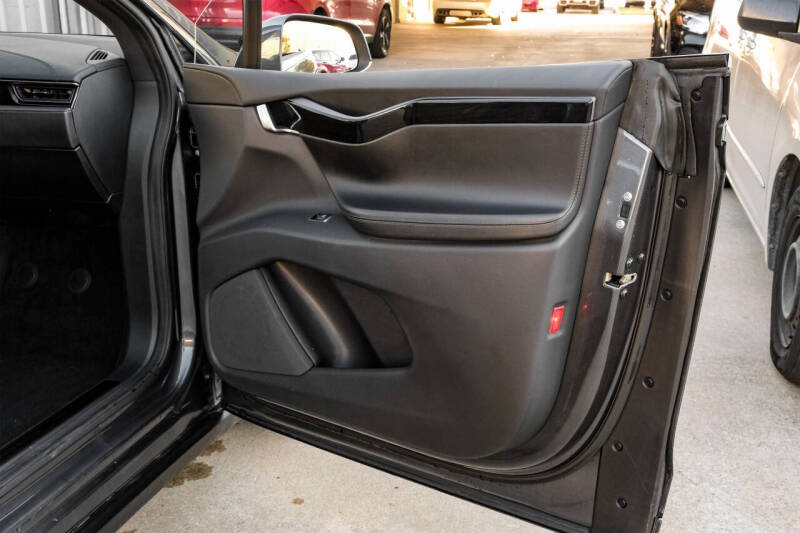 2018 Tesla Model X 75D